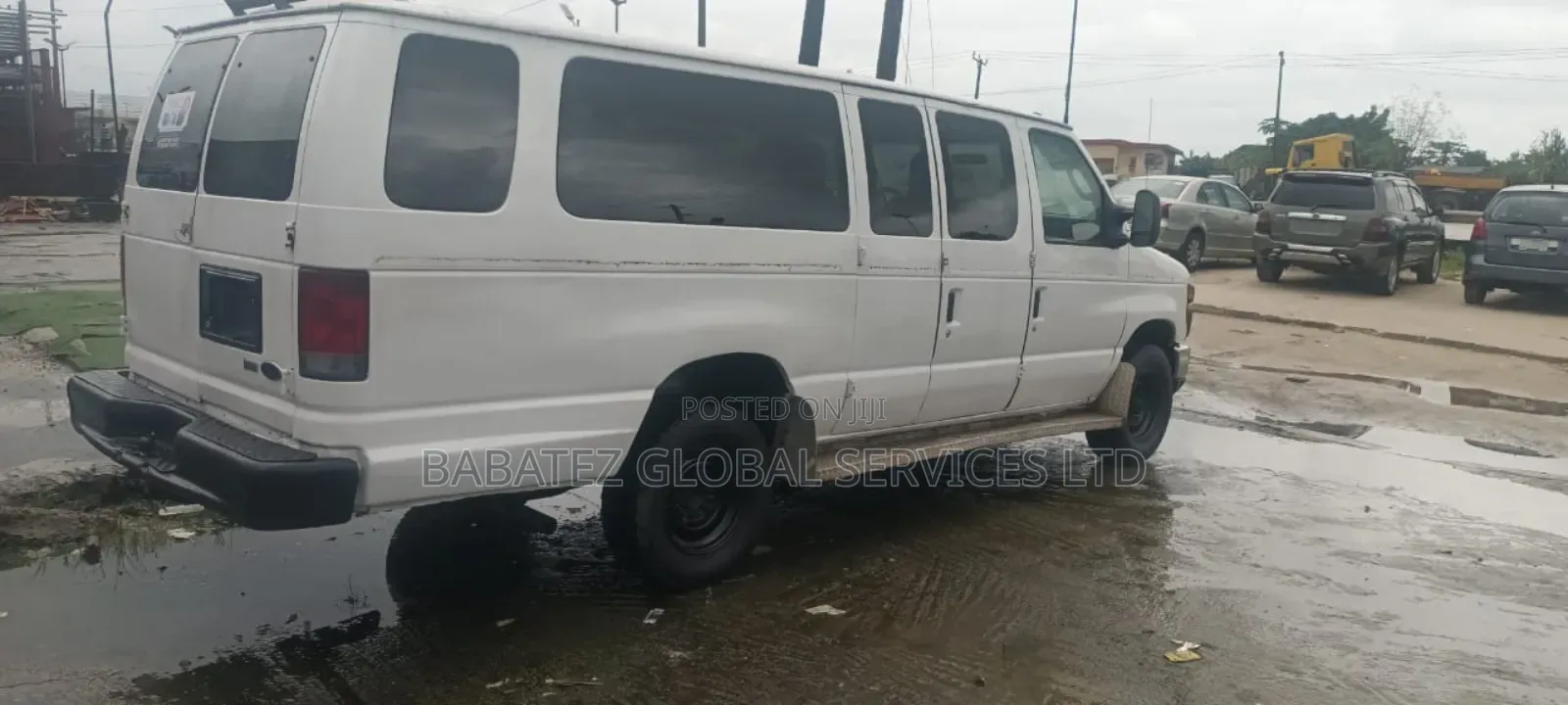 Ford E350 2010 White