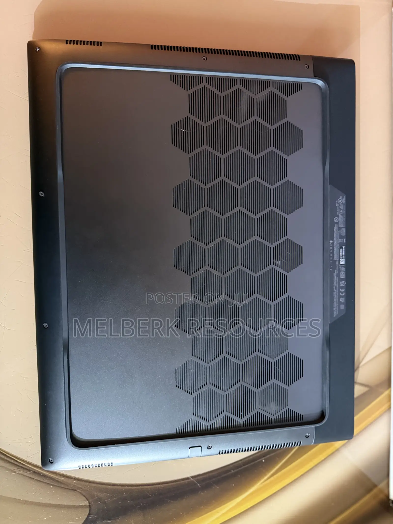 Laptop Dell Allienware M18 R1 32GB Intel Core i9 SSD 1T