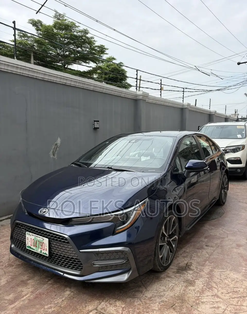 Toyota Corolla SE 2023 Blue
