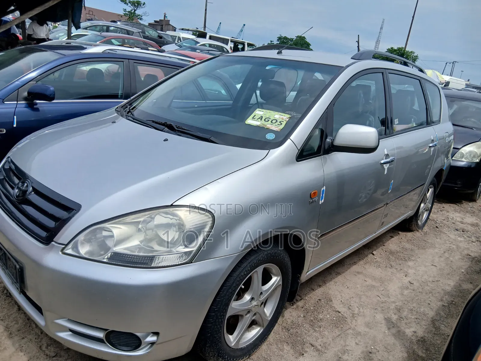 Toyota Avensis Verso 2005 Silver