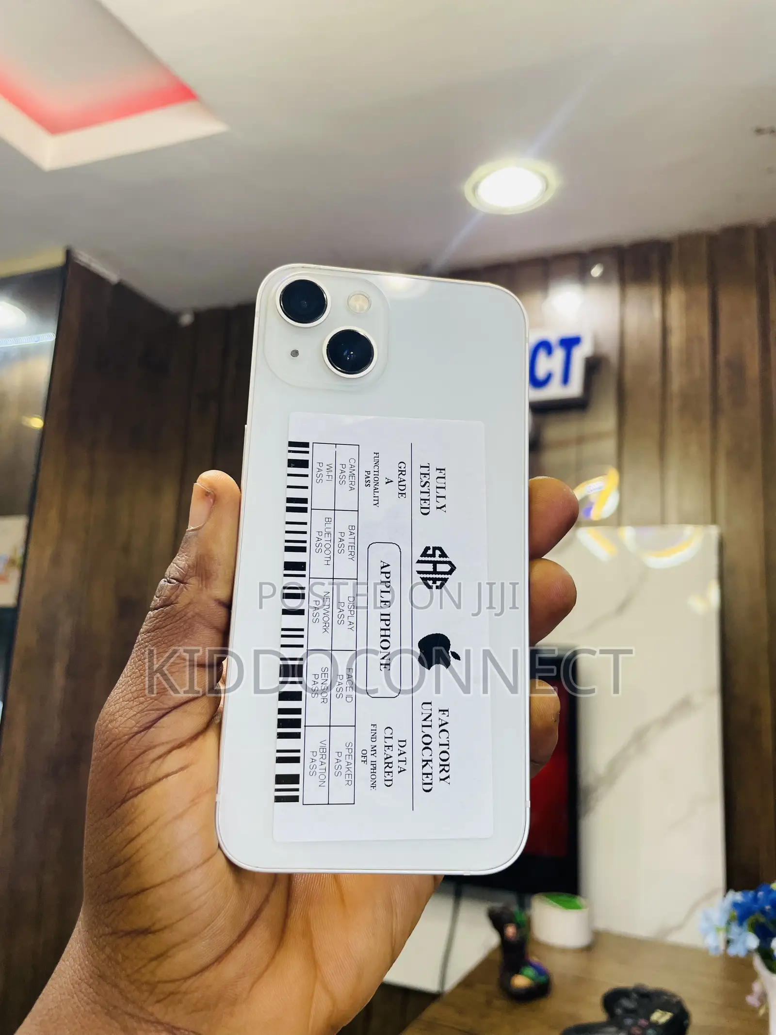 Apple iPhone 13 256 GB White
