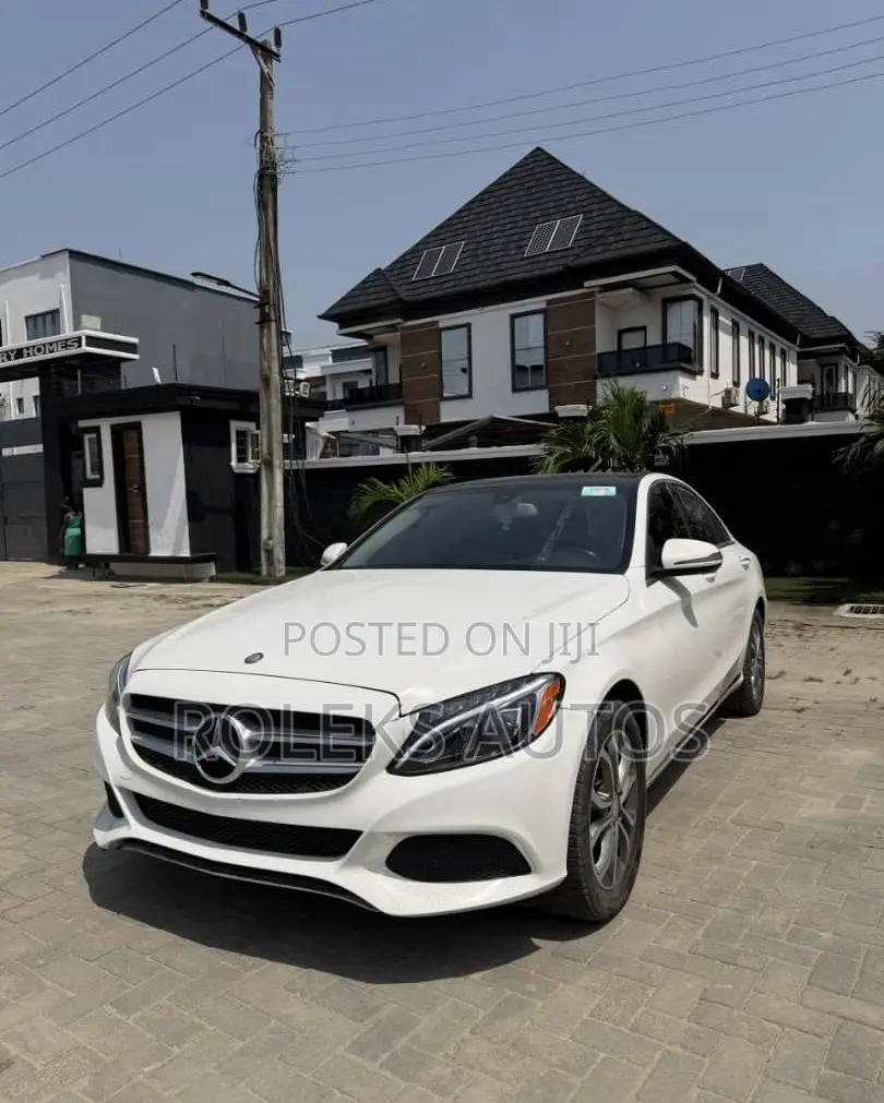 Mercedes-Benz C300 Luxury 4Matic Sedan AWD (2.0L 4cyl 7A) 2016 White