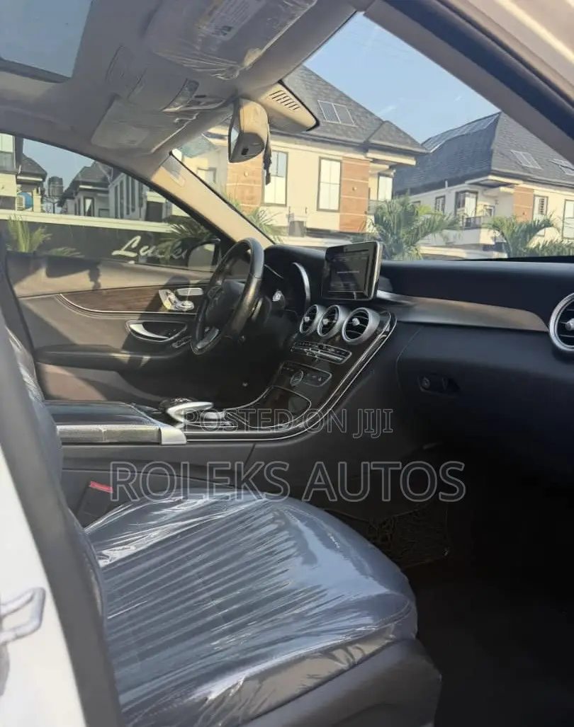 Mercedes-Benz C300 Luxury 4Matic Sedan AWD (2.0L 4cyl 7A) 2016 White