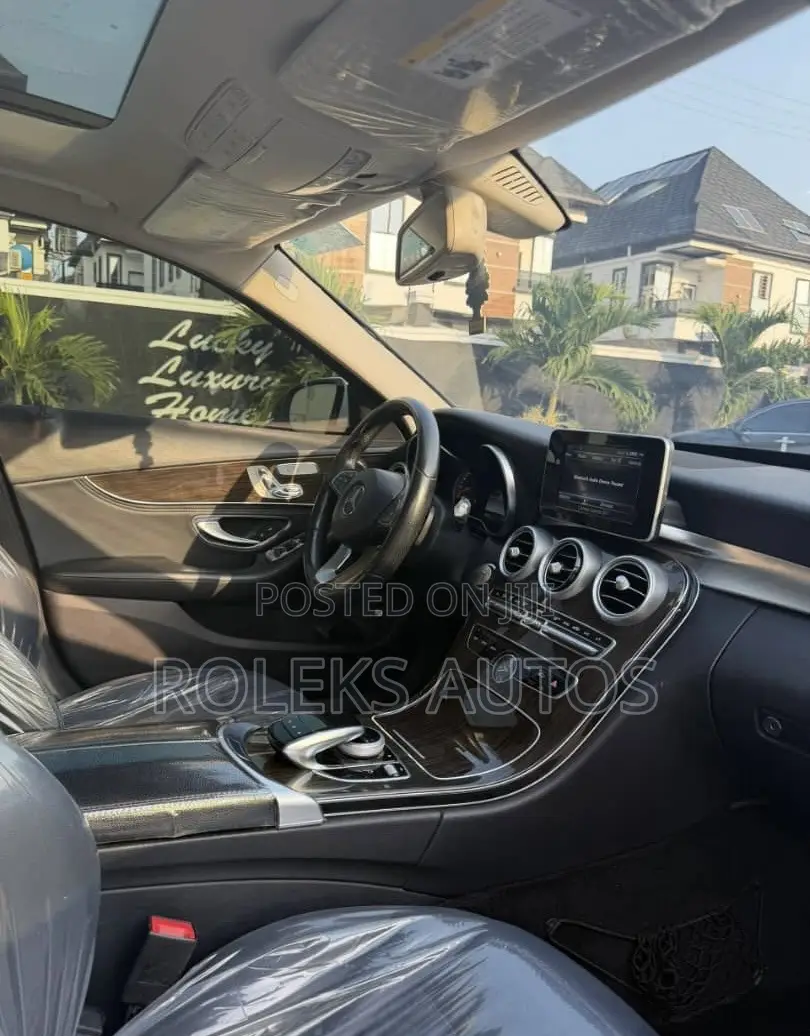 Mercedes-Benz C300 Luxury 4Matic Sedan AWD (2.0L 4cyl 7A) 2016 White