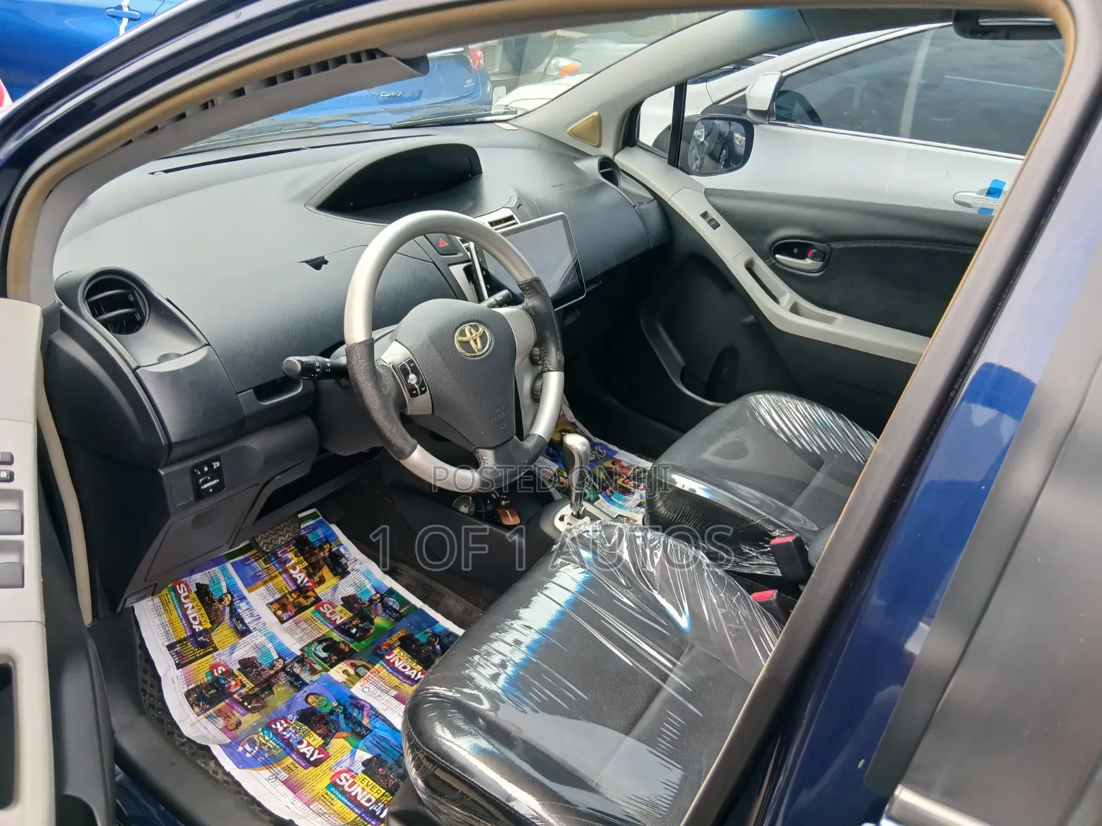 Toyota Yaris Base Hatchback 5dr 2010 Blue