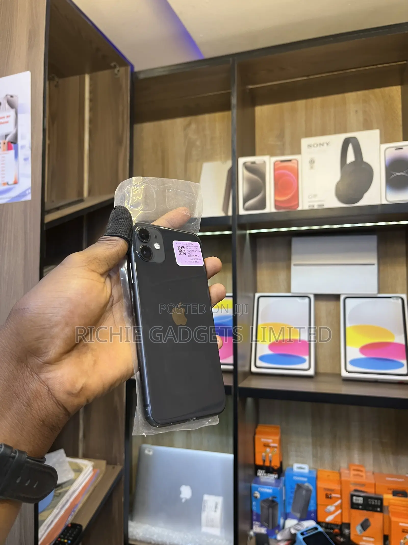 Apple iPhone 11 64 GB Black