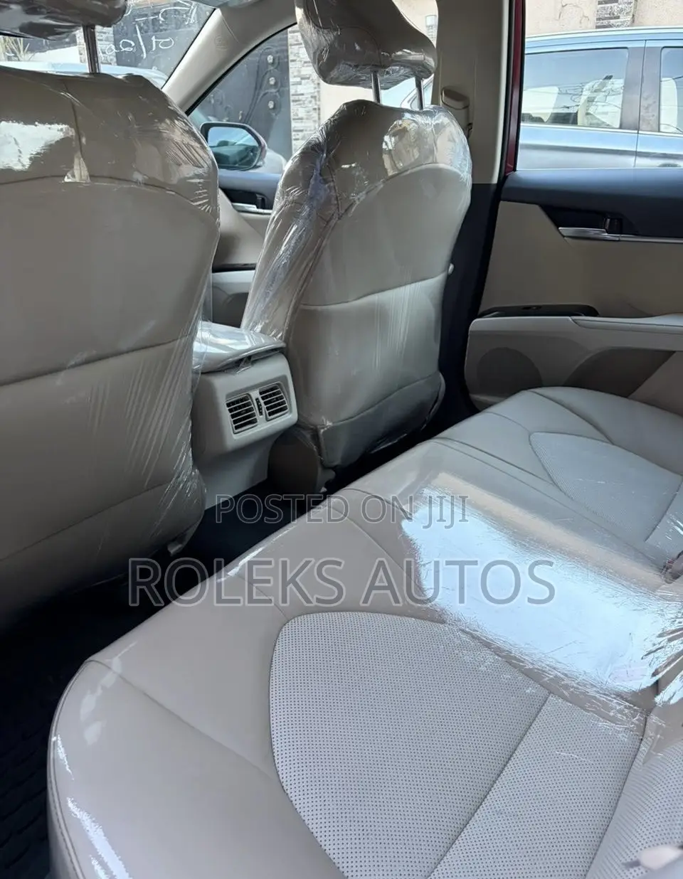 Toyota Camry XLE 2021 Maroon