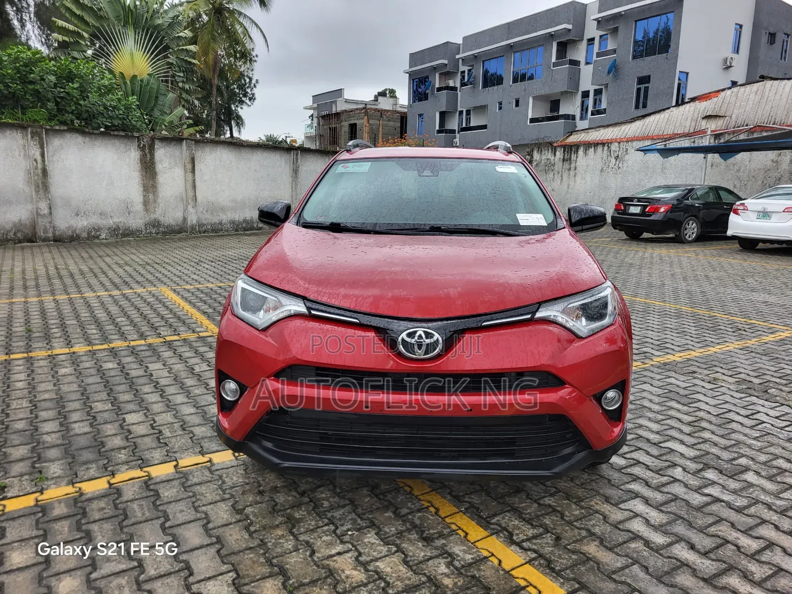 Toyota RAV4 2017 Red