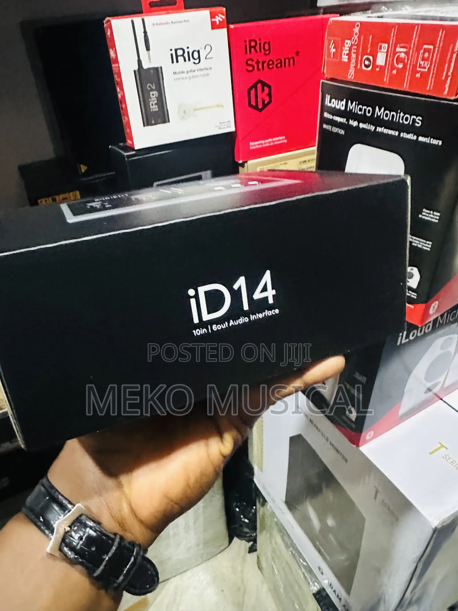 10-in/6-Out USB-C Audio Interface