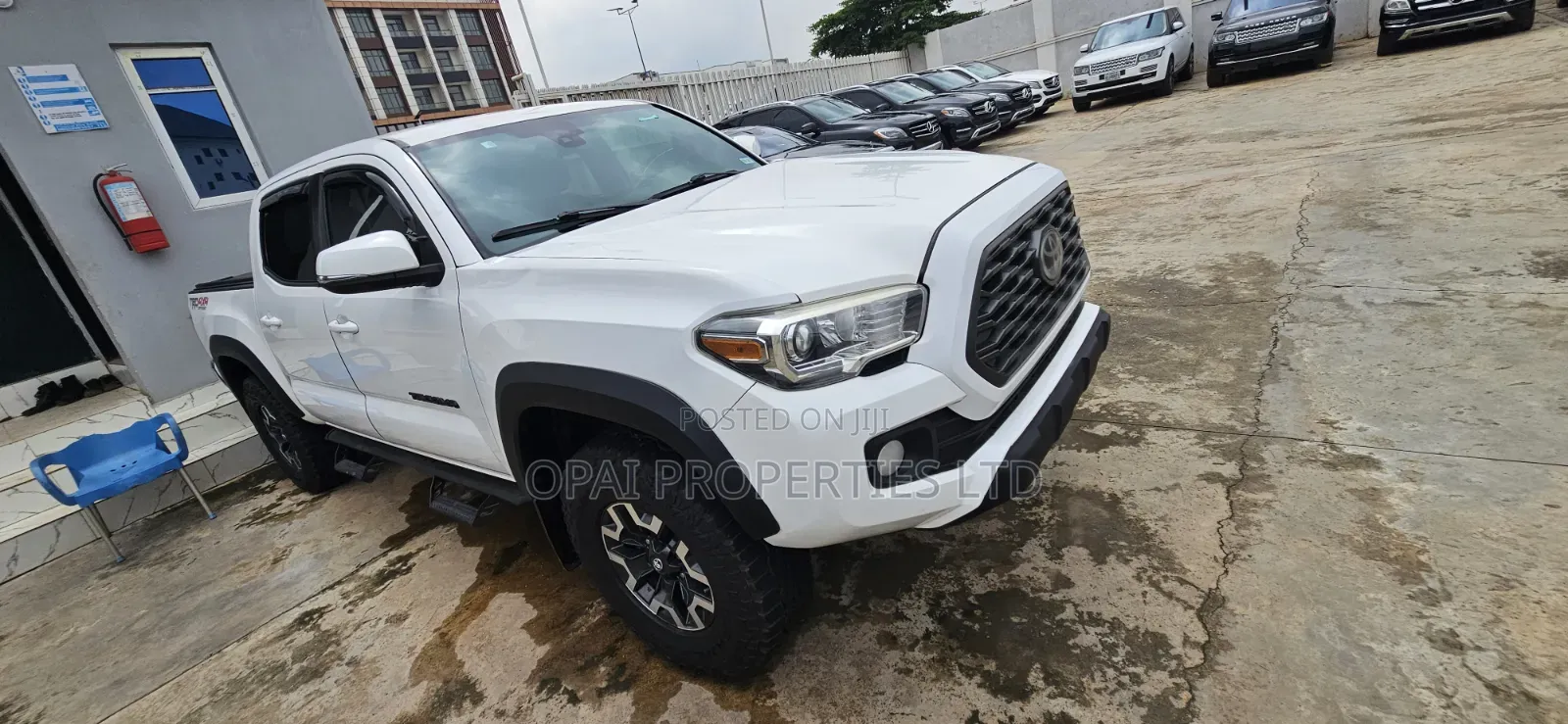Toyota Tacoma 2023 White