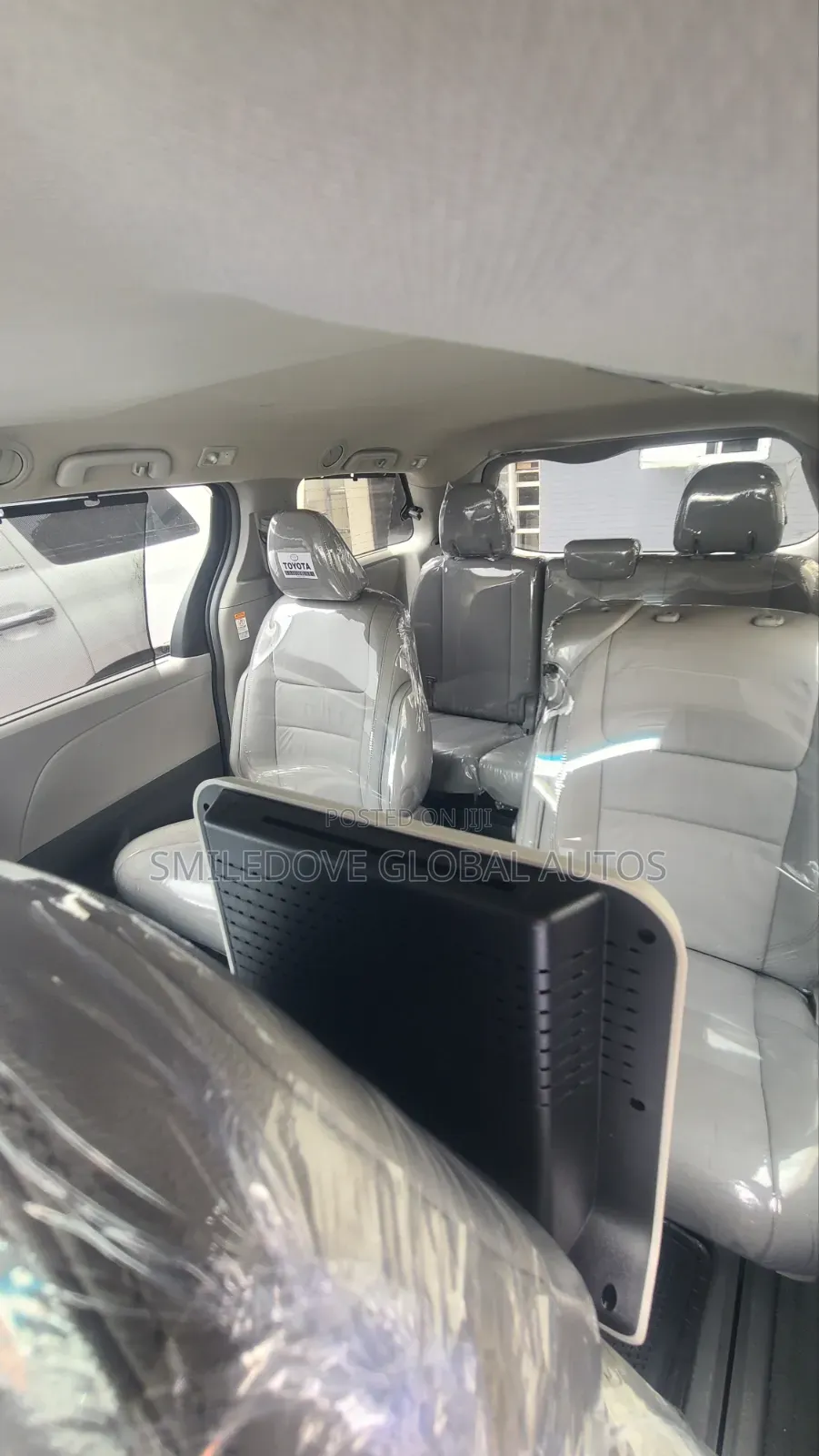 Toyota Sienna 2016 Black