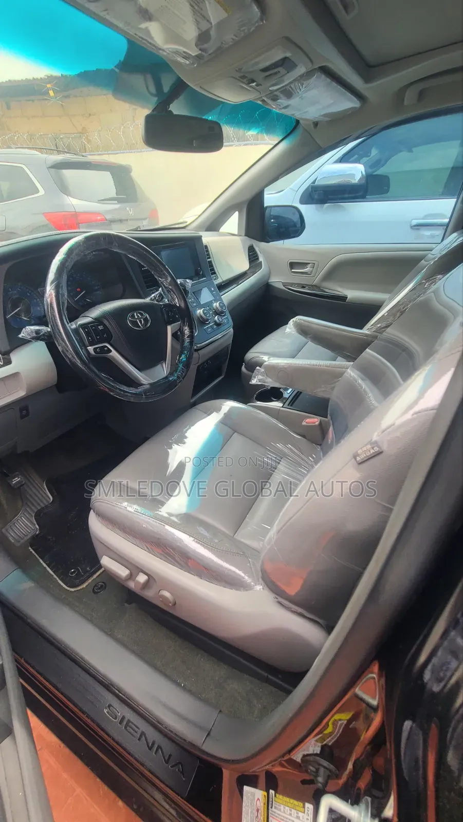 Toyota Sienna 2016 Black