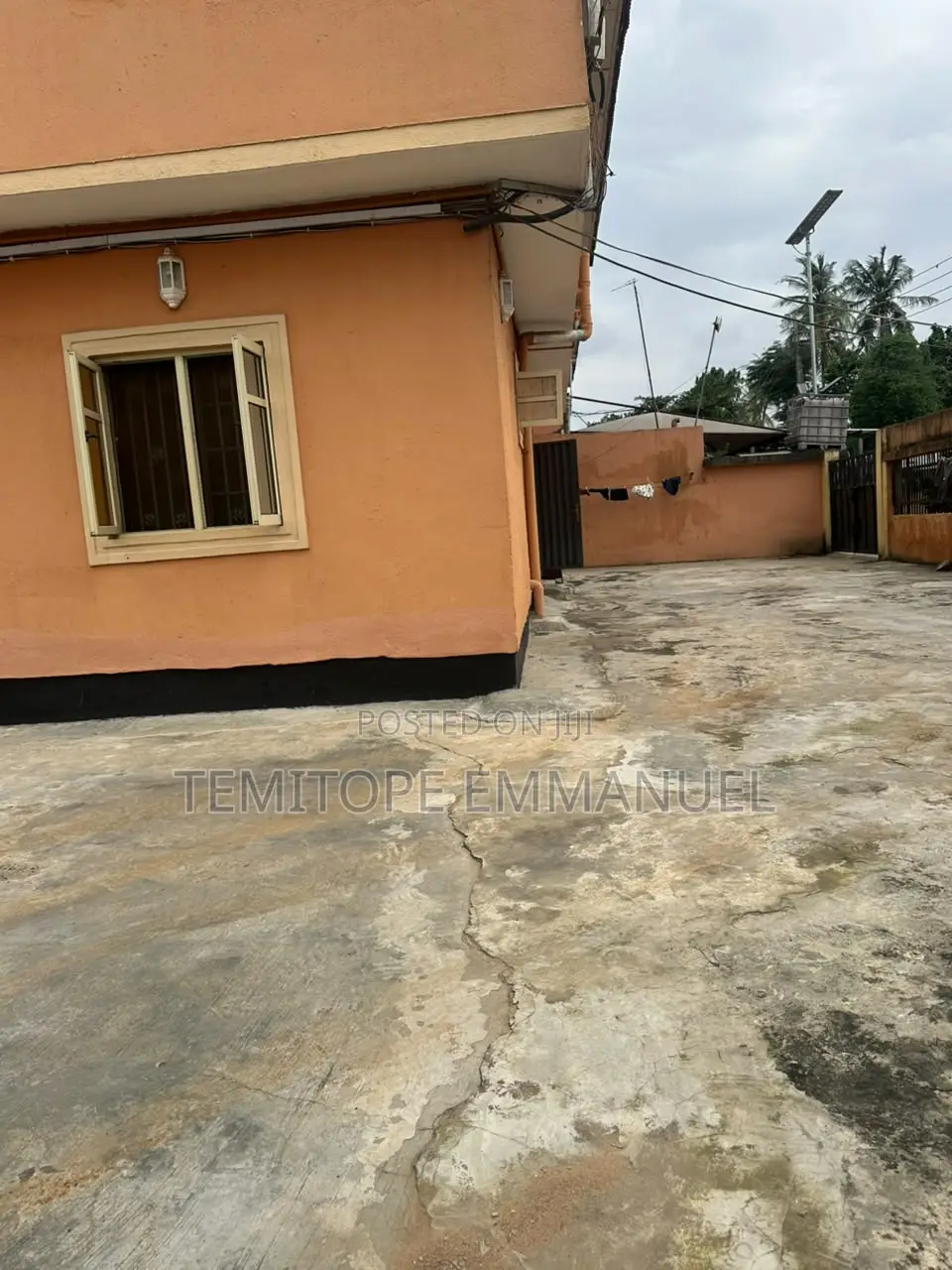 Furnished 11bdrm Block of Flats in Dopemu for sale