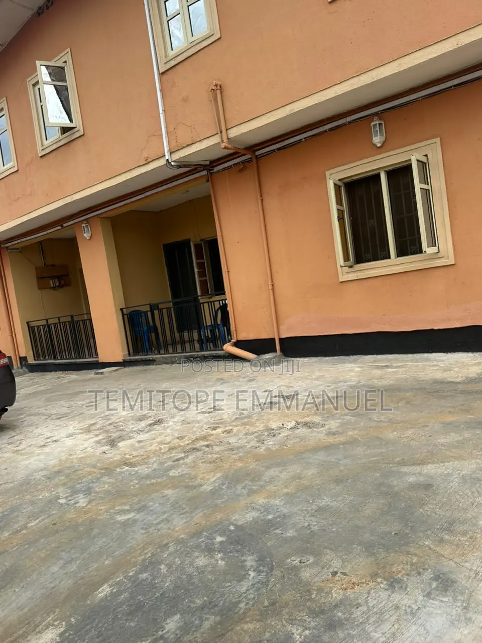 Furnished 11bdrm Block of Flats in Dopemu for sale
