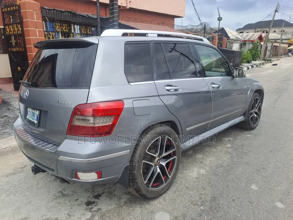 Mercedes-Benz GLK-Class 350 4MATIC 2012 Gray