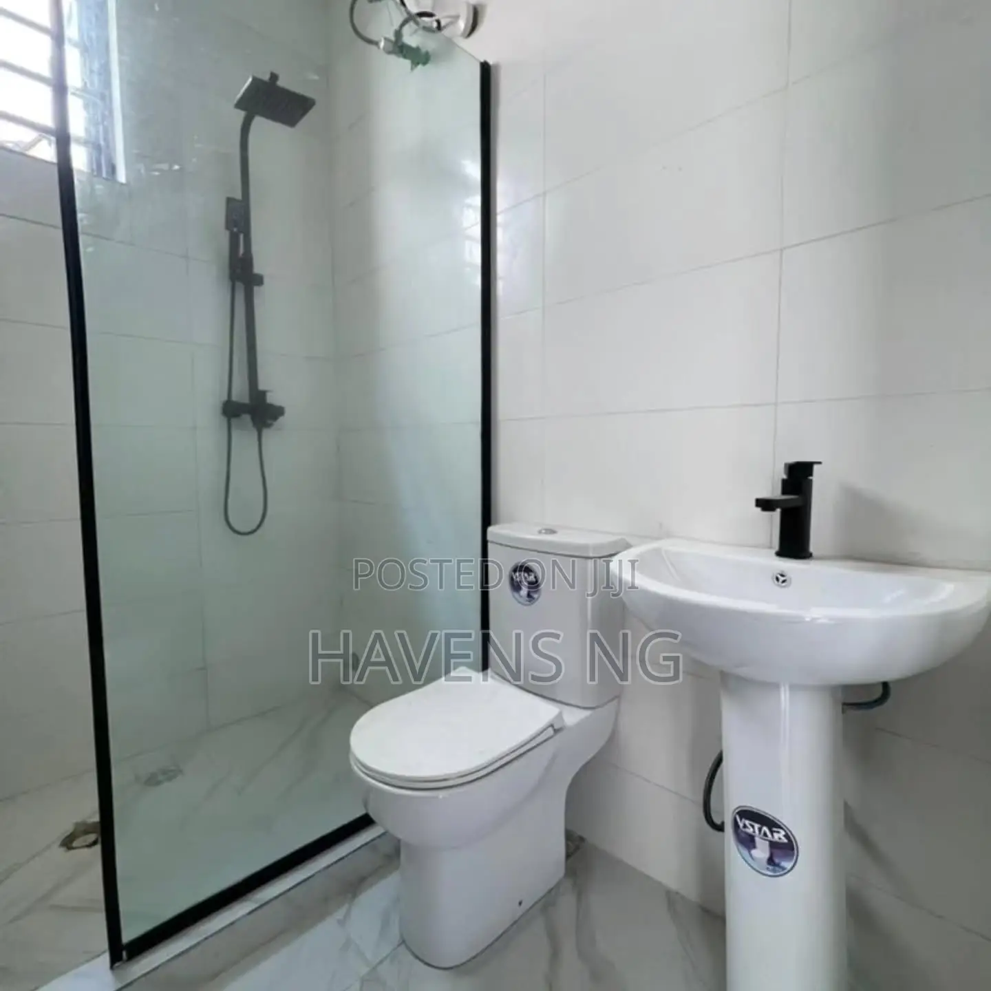 4bdrm Duplex in Ikota for sale