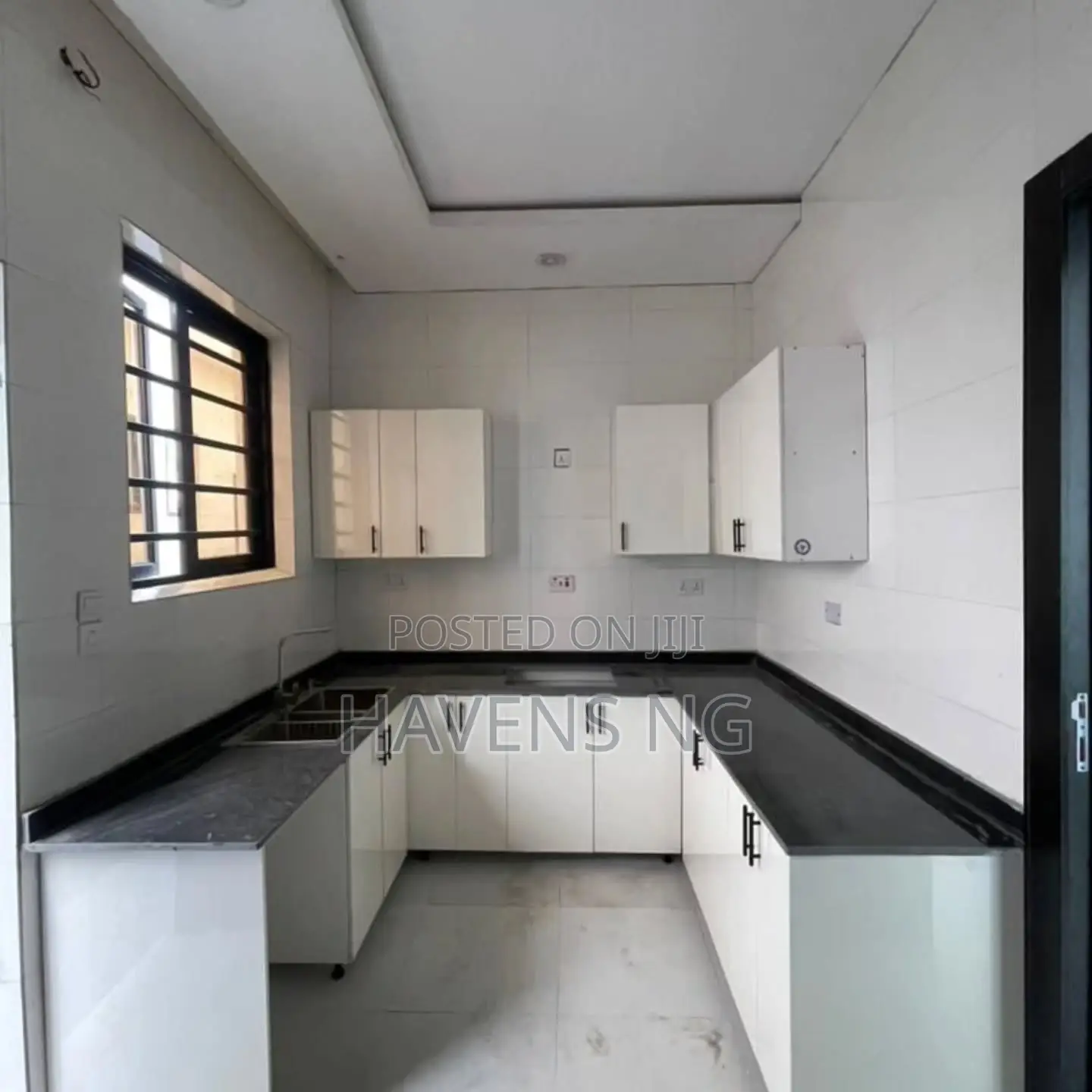 4bdrm Duplex in Ikota for sale