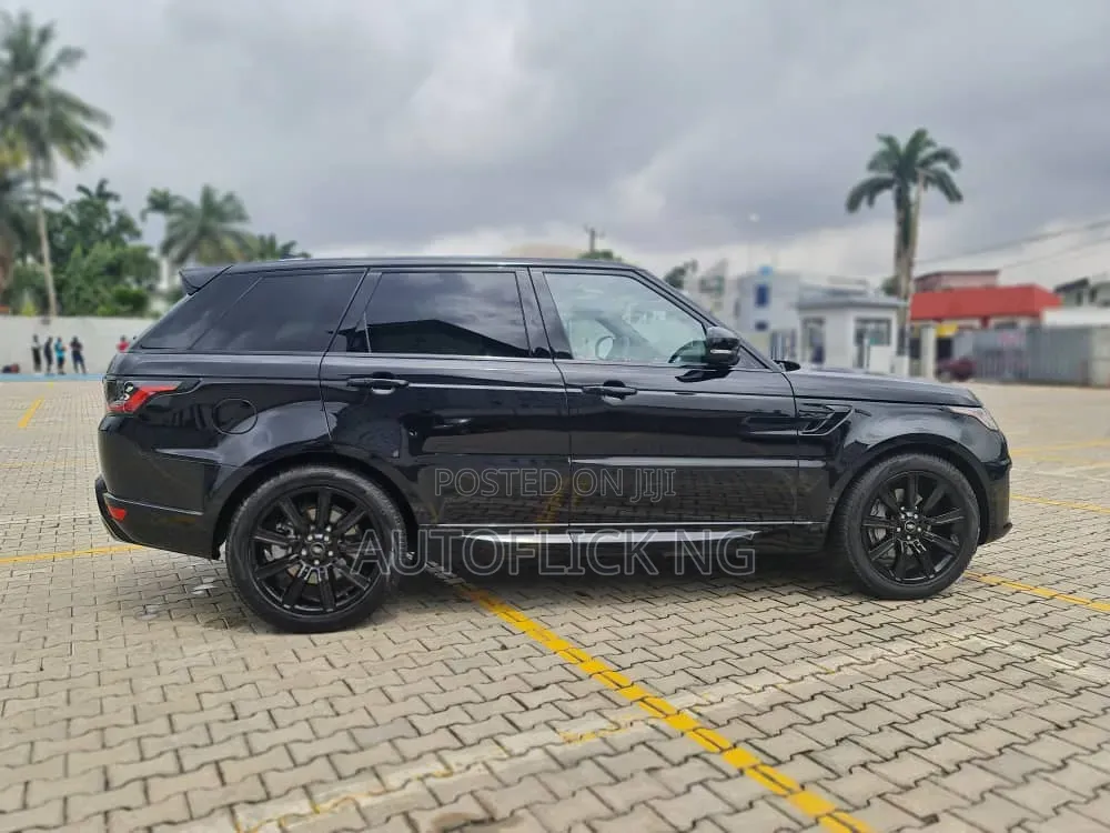 Rover Land 2022 Black