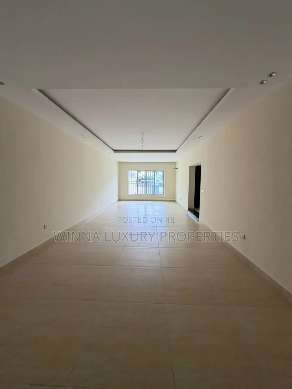 6bdrm Townhouse/Terrace in Katampe Extension for sale