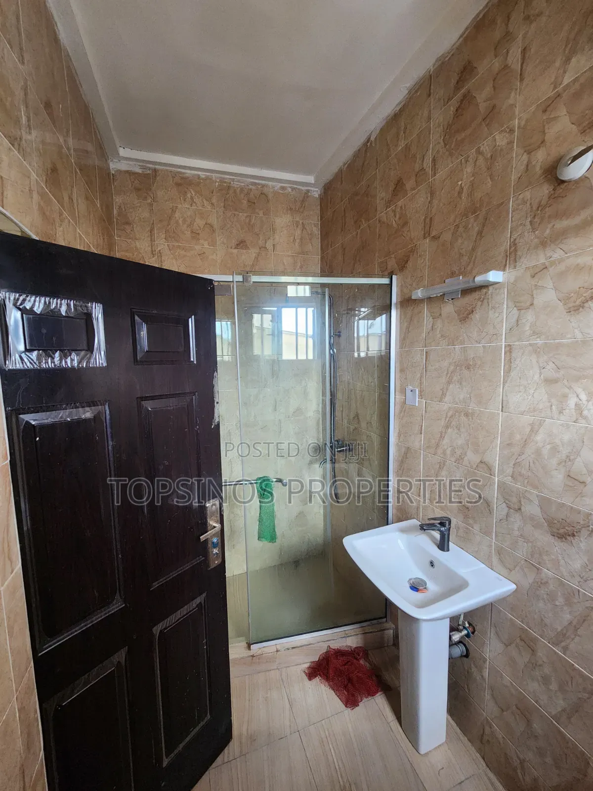 2bdrm Block of Flats in Life Camp for rent