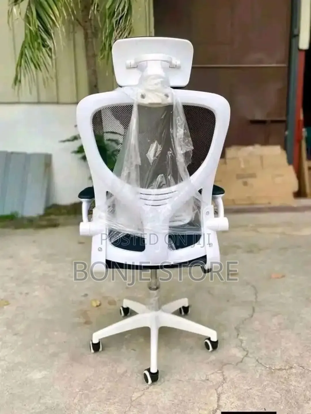 Aero-Stream Mesh Swivel Office Chair Executive Swivel Office Chair