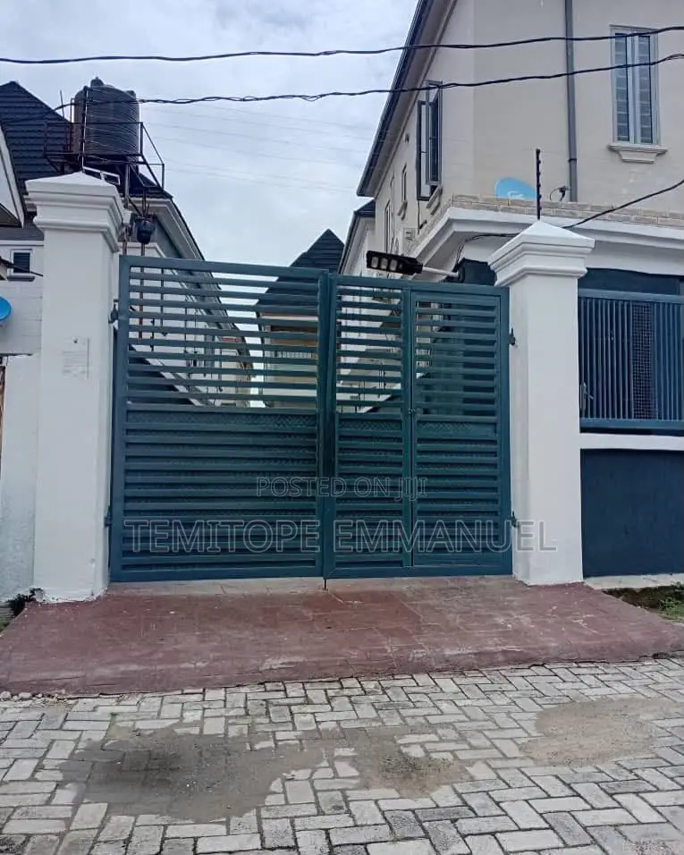 Furnished 4bdrm Duplex in Thomas Estate for rent