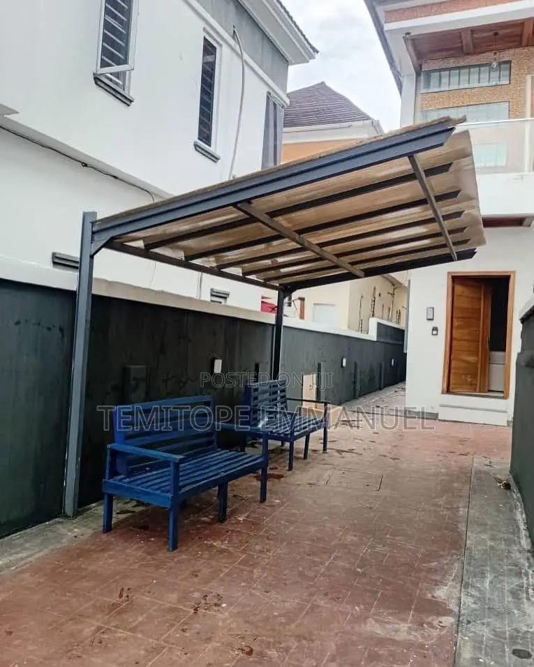 Furnished 4bdrm Duplex in Thomas Estate for rent