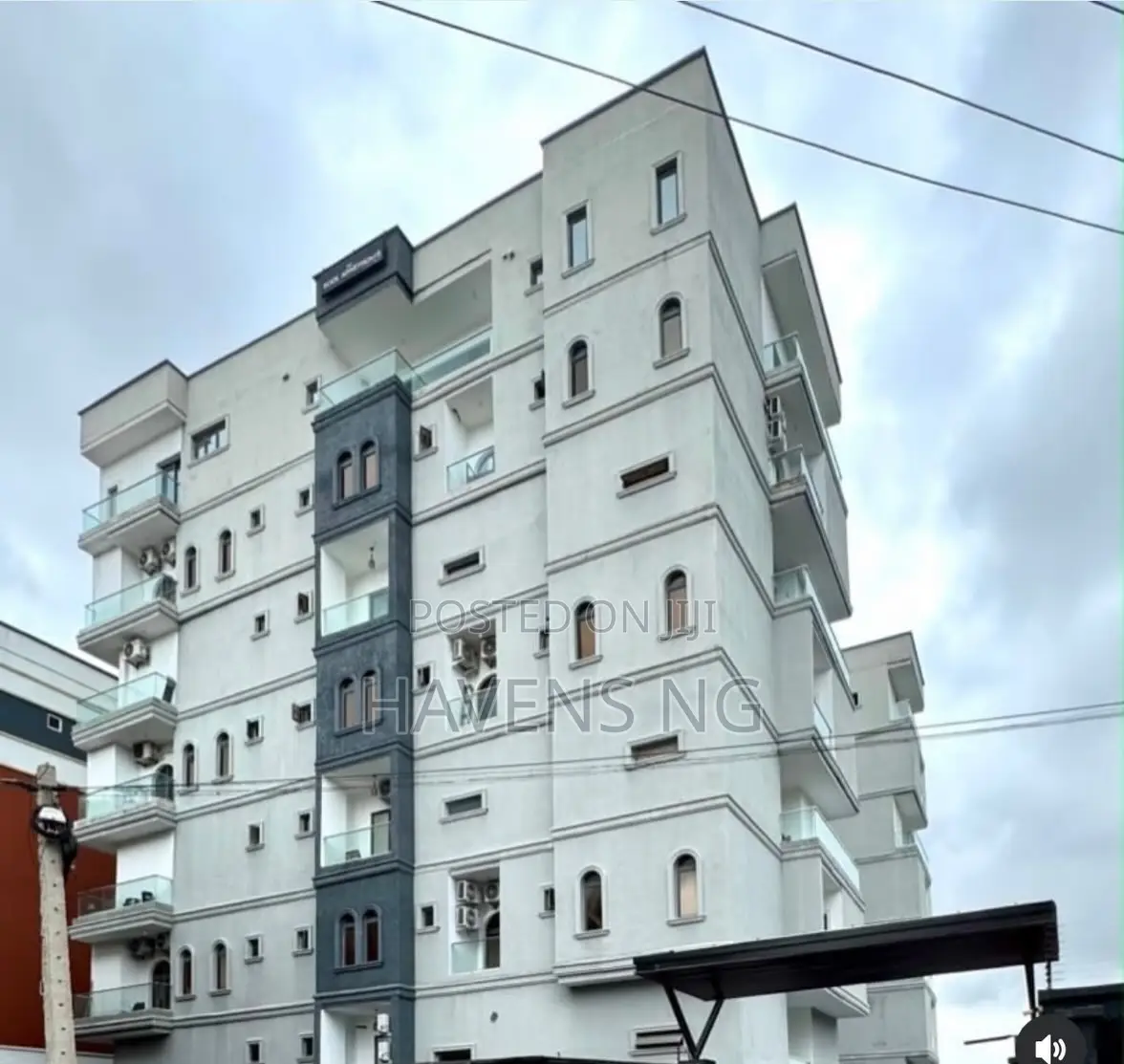 2bdrm Maisonette in Lekki Phase 1 for sale
