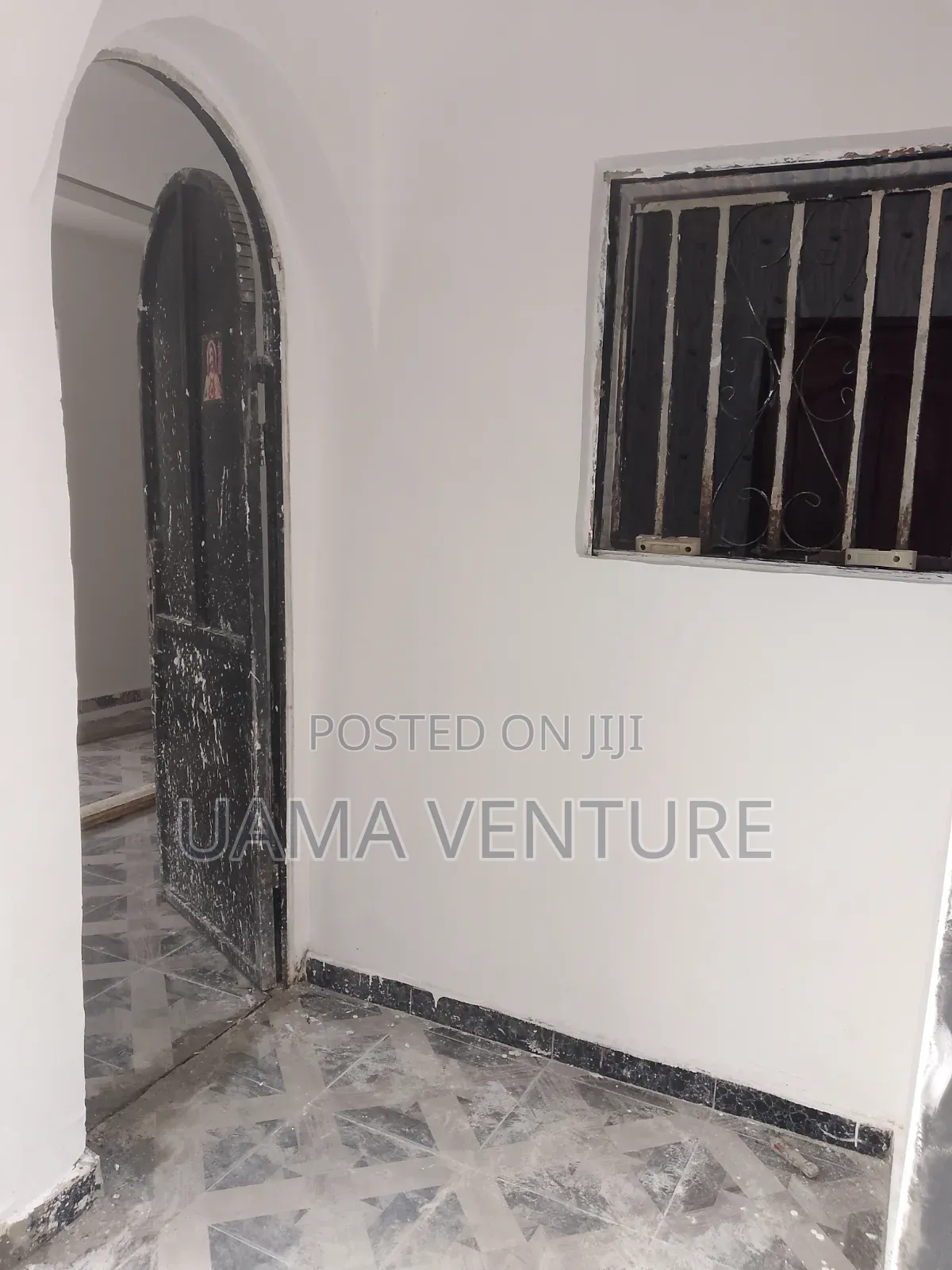Mini Flat in Aiyeteju for rent