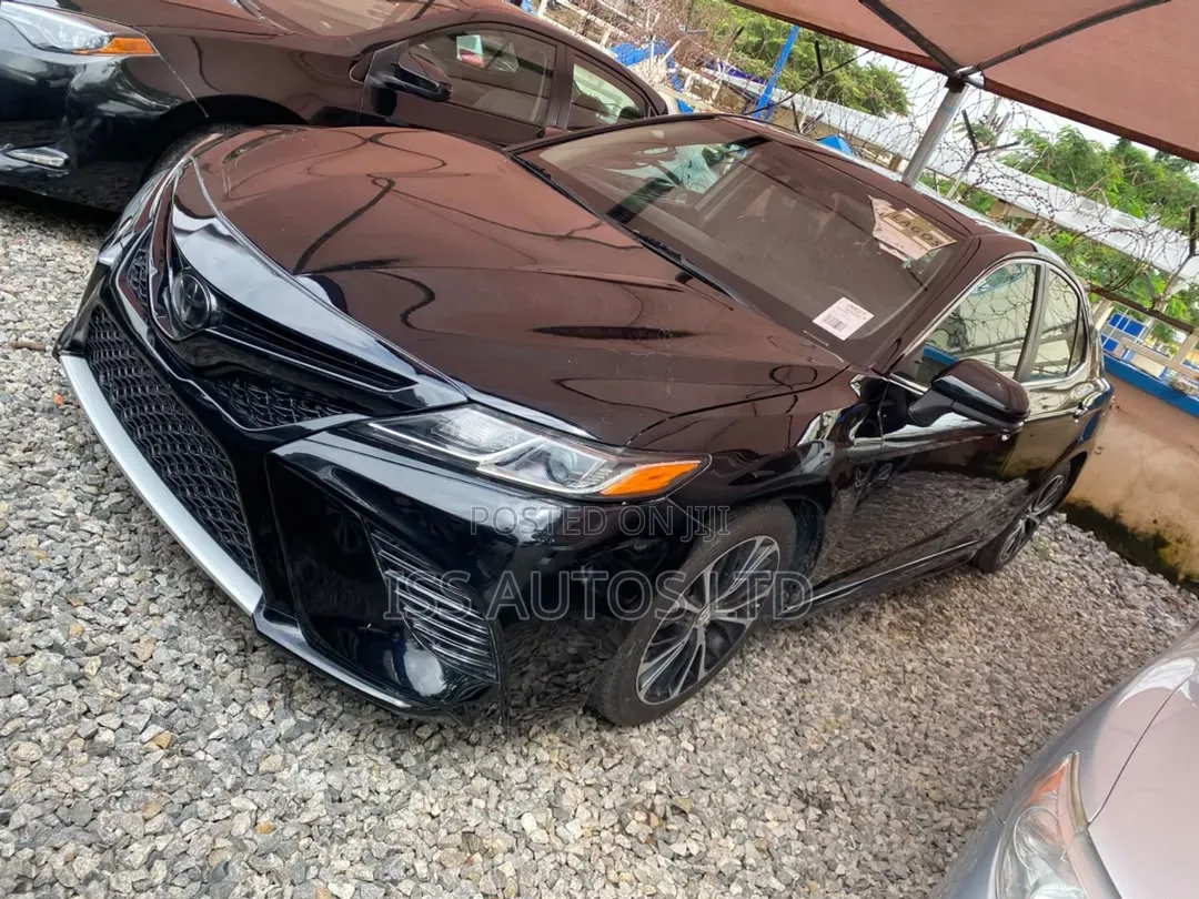Toyota Camry 2018 Black