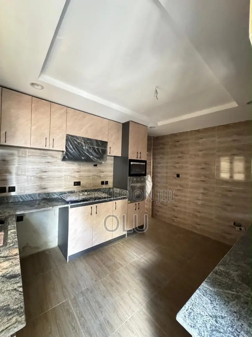 Furnished 3bdrm Block of Flats in Yaba Lagos State, Ebute Metta