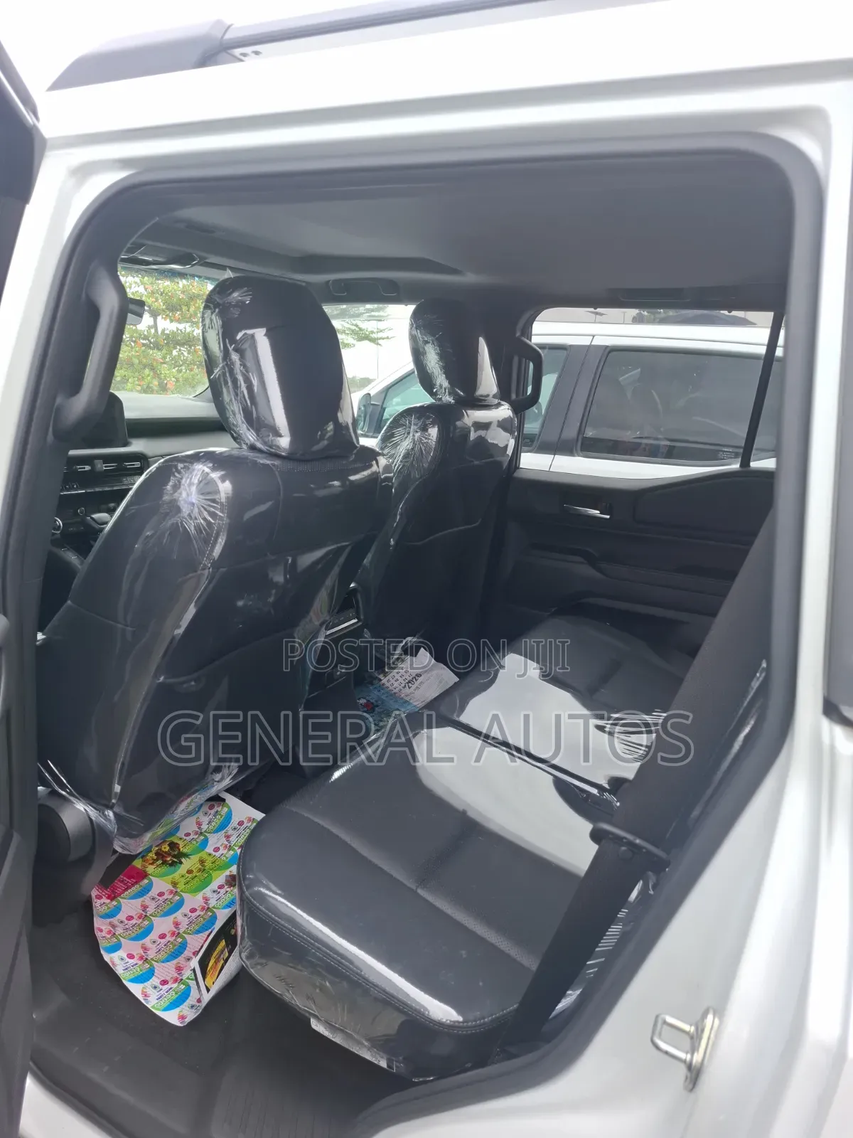 Toyota Land Cruiser 2025 White