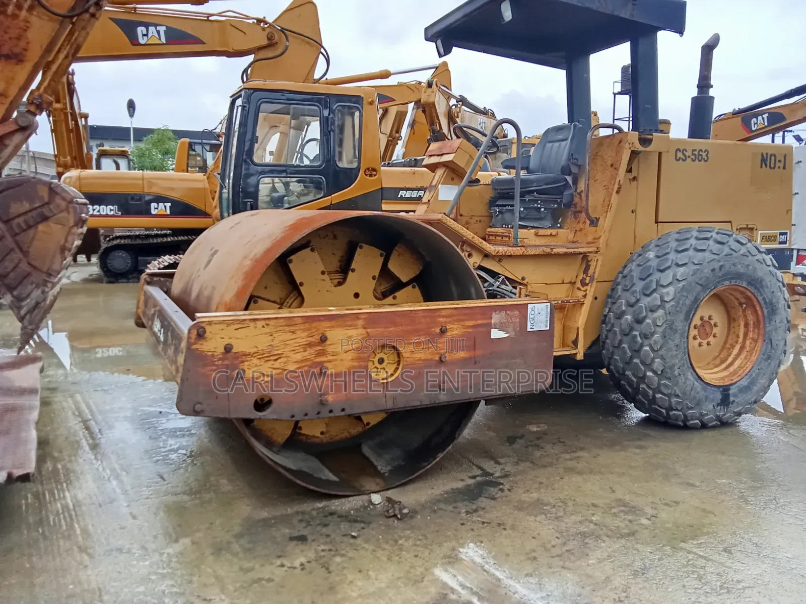 Road Construction Roller for Daily, Weekly and Monthly Rent/Leasing.