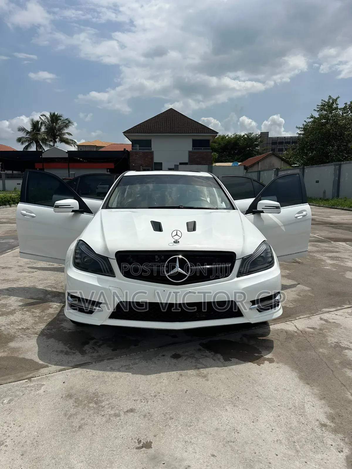 Mercedes-Benz C300 Sport 4Matic Sedan AWD (3.0L 6cyl 7A) 2010 White