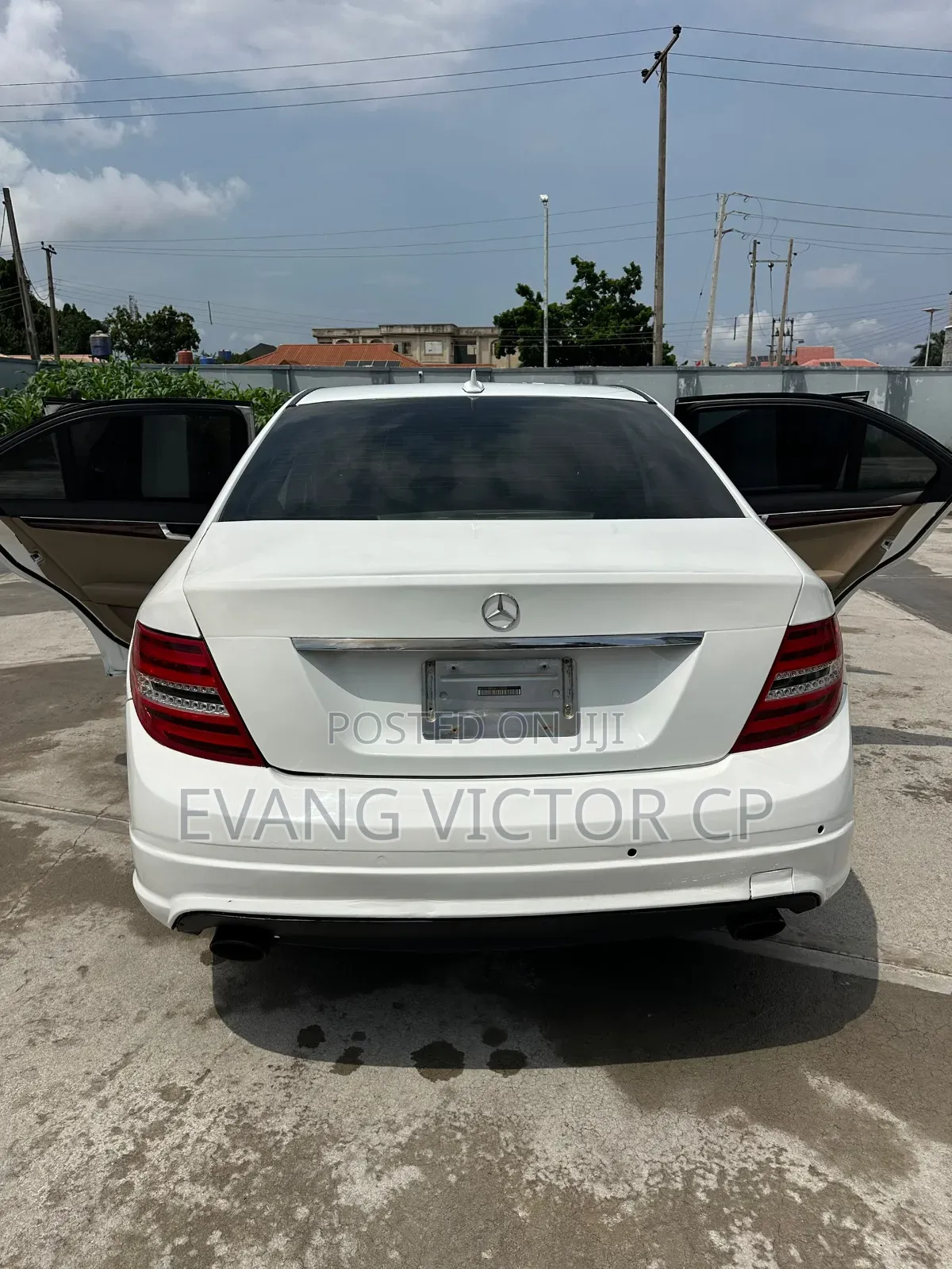 Mercedes-Benz C300 Sport 4Matic Sedan AWD (3.0L 6cyl 7A) 2010 White