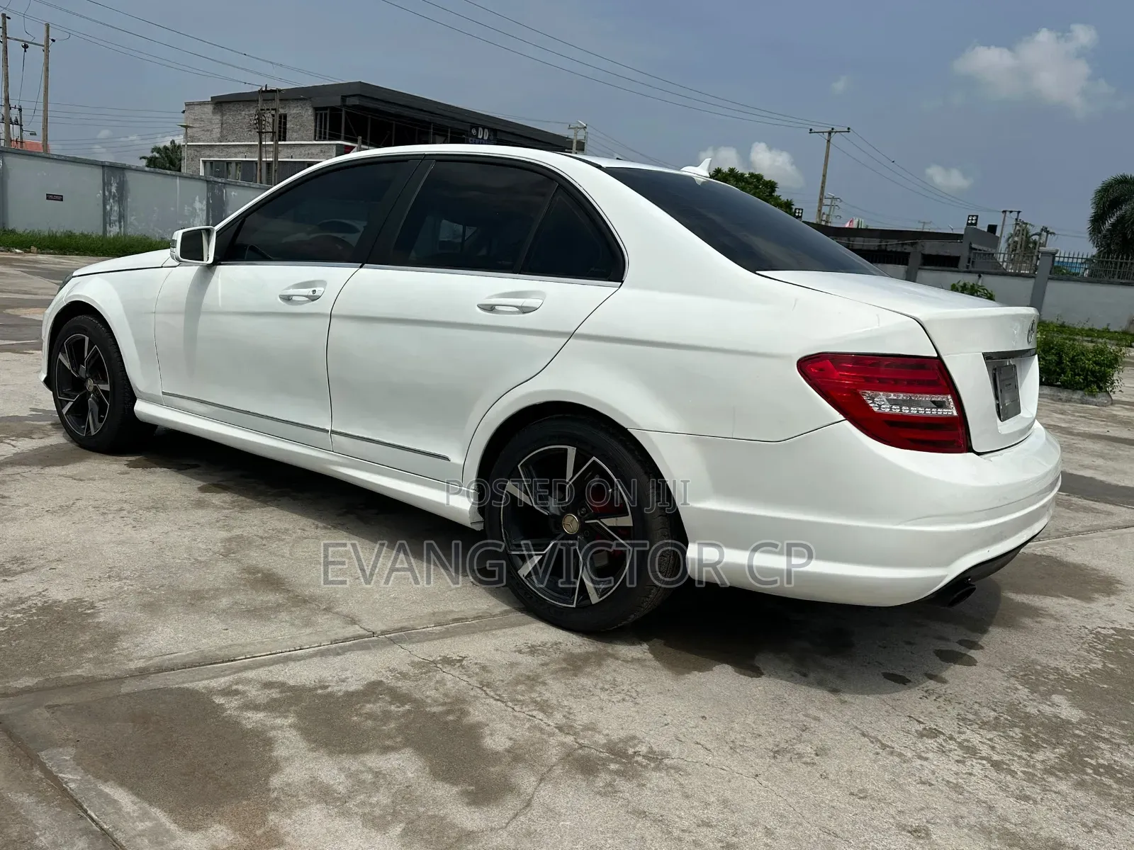 Mercedes-Benz C300 Sport 4Matic Sedan AWD (3.0L 6cyl 7A) 2010 White