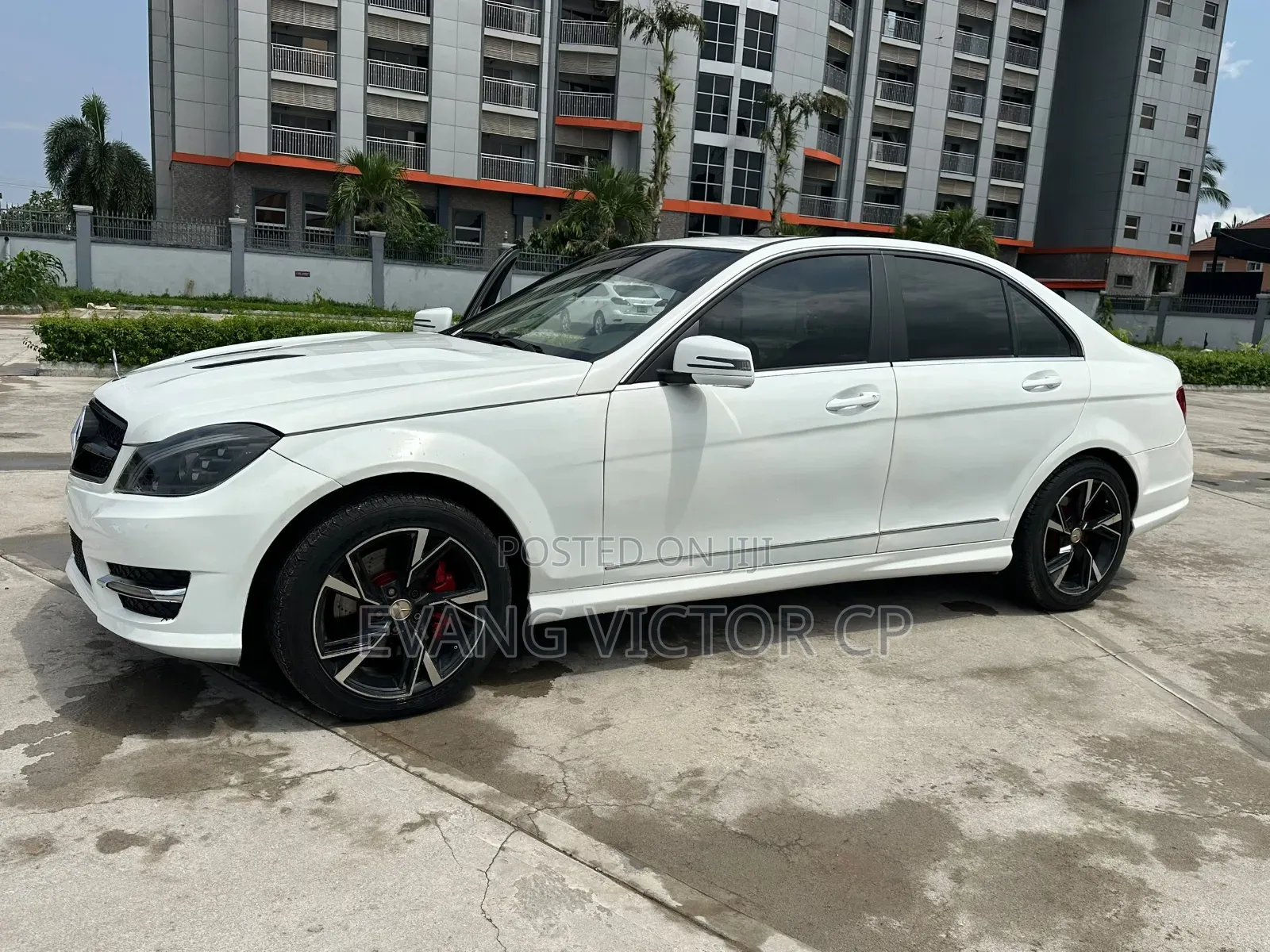Mercedes-Benz C300 Sport 4Matic Sedan AWD (3.0L 6cyl 7A) 2010 White