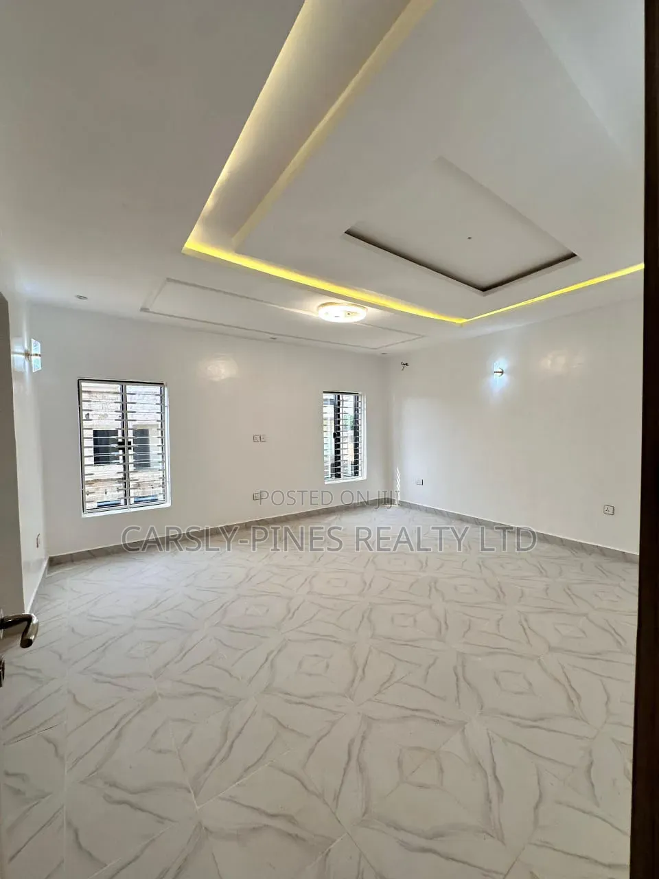 4bdrm Townhouse/Terrace in Kiami for sale