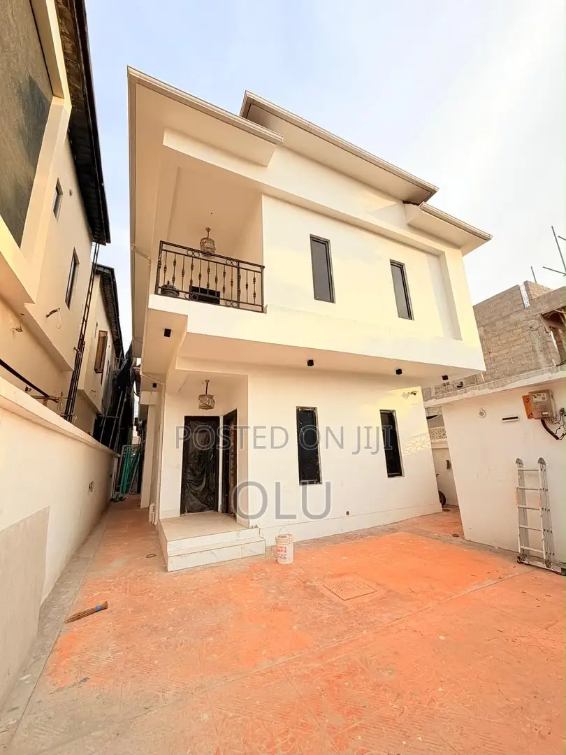 Furnished 4bdrm Duplex in Surulere Lagos State, Coker for sale