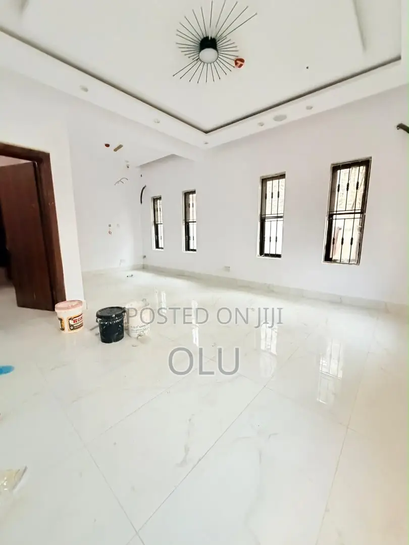 Furnished 4bdrm Duplex in Surulere Lagos State, Coker for sale