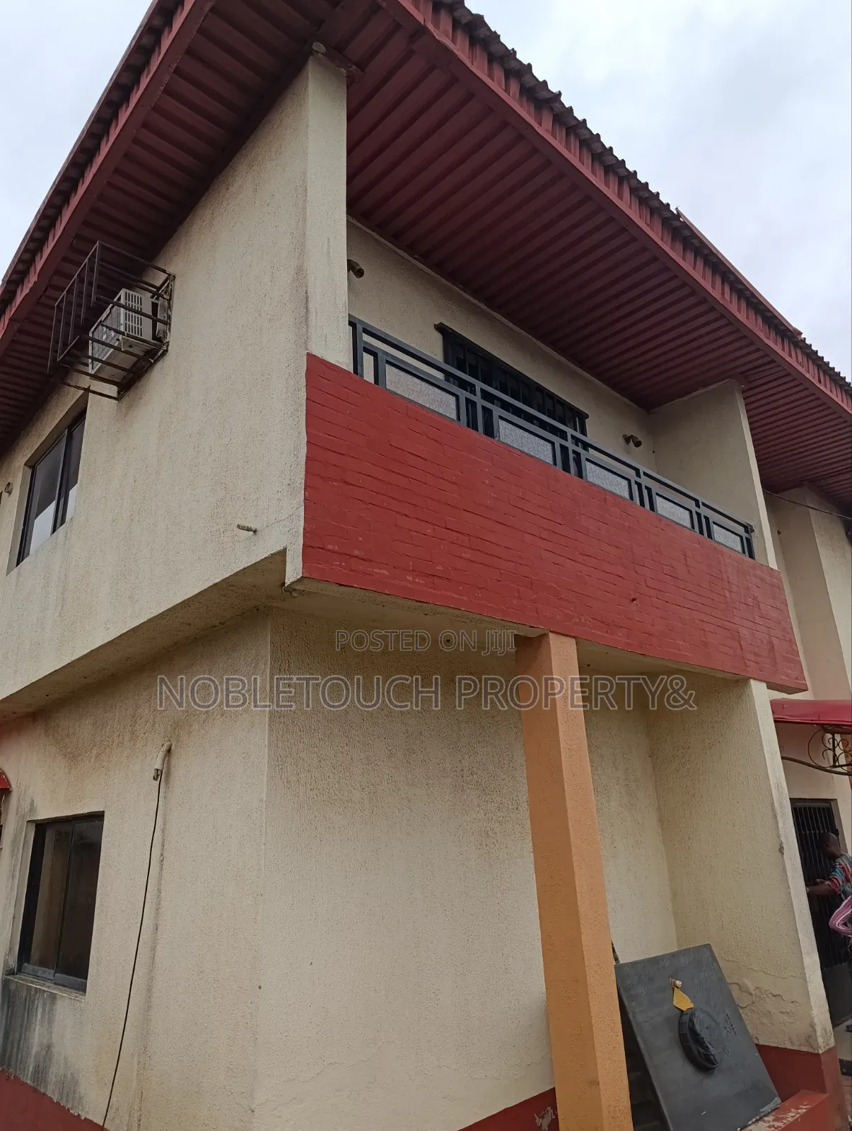 5bdrm Duplex in Grace Land Estate for sale