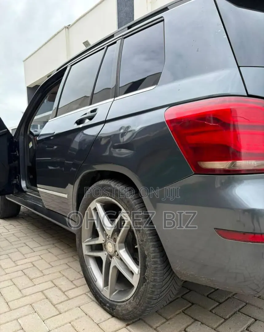 Mercedes-Benz GLK-Class 350 4MATIC 2014 Gray