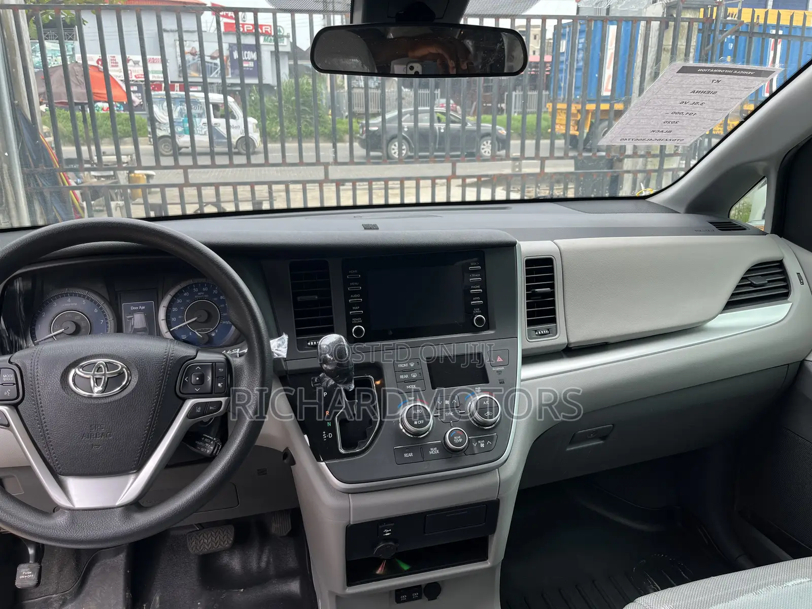 Toyota Sienna LE AWD 2020 Black