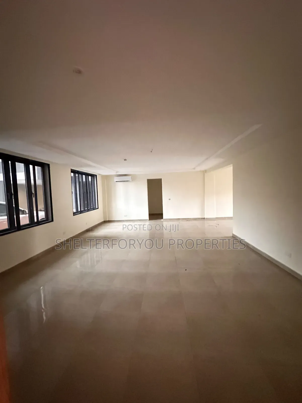 2bdrm Apartment in Lekki Phase 1 for rent