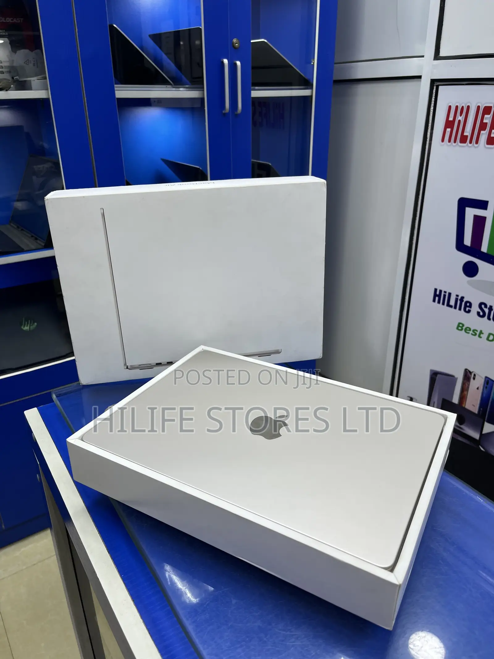 Laptop Apple MacBook Air 2024 M3 16GB Apple M3 SSD 256GB