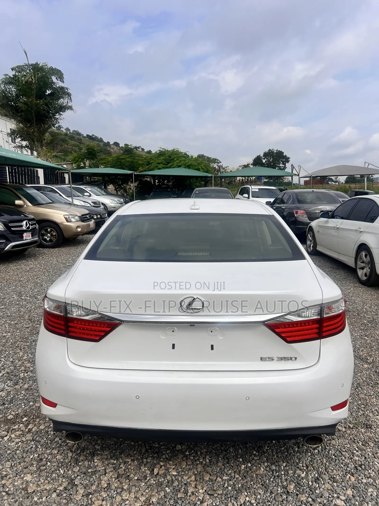 Lexus ES 350 FWD 2015 White