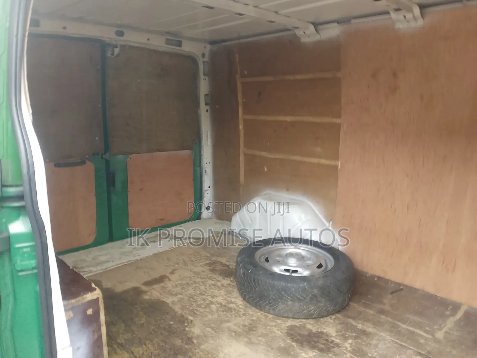 Ford Transit Crew Van 2023 Green