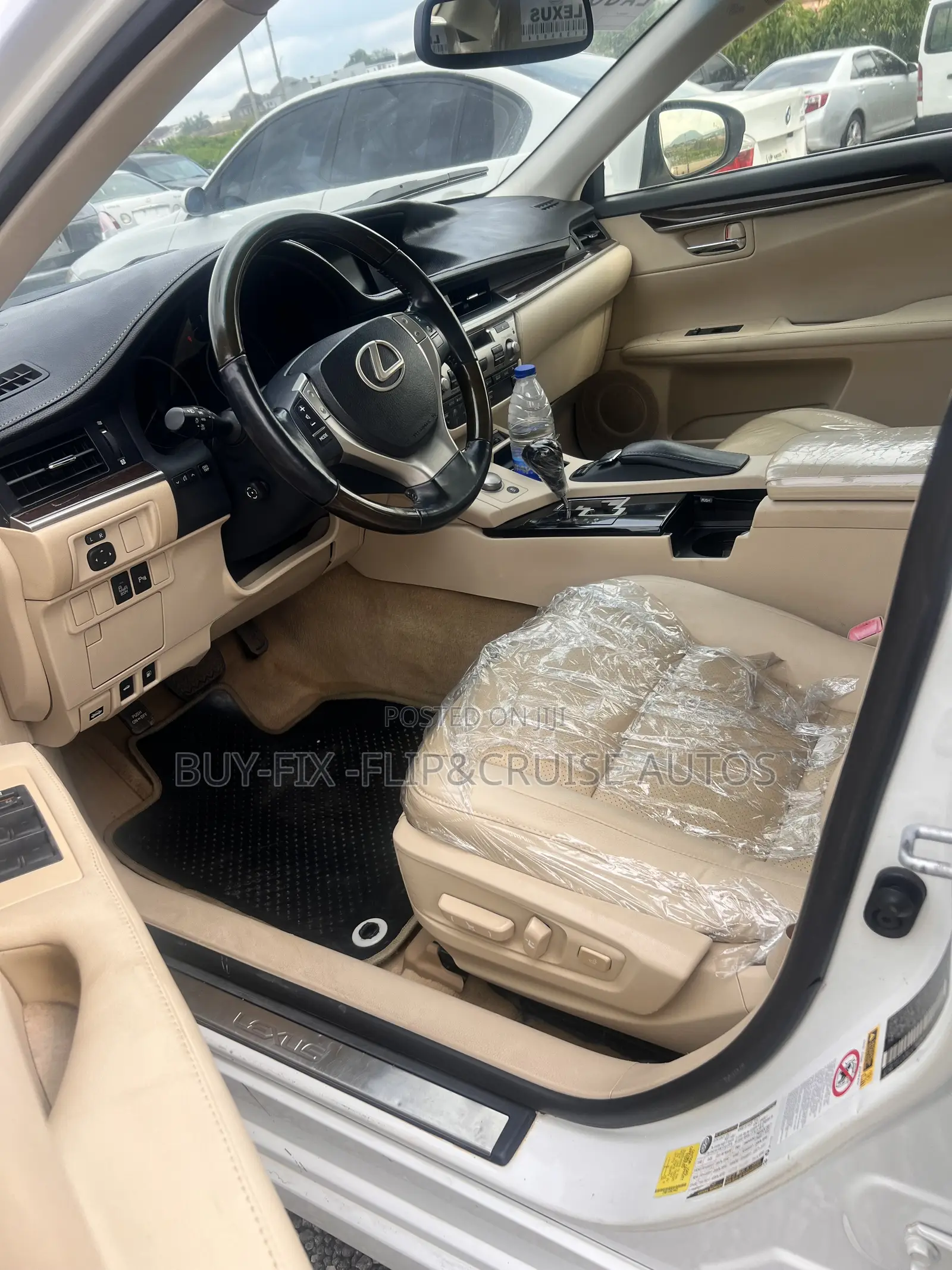 Lexus ES 350 FWD 2015 White