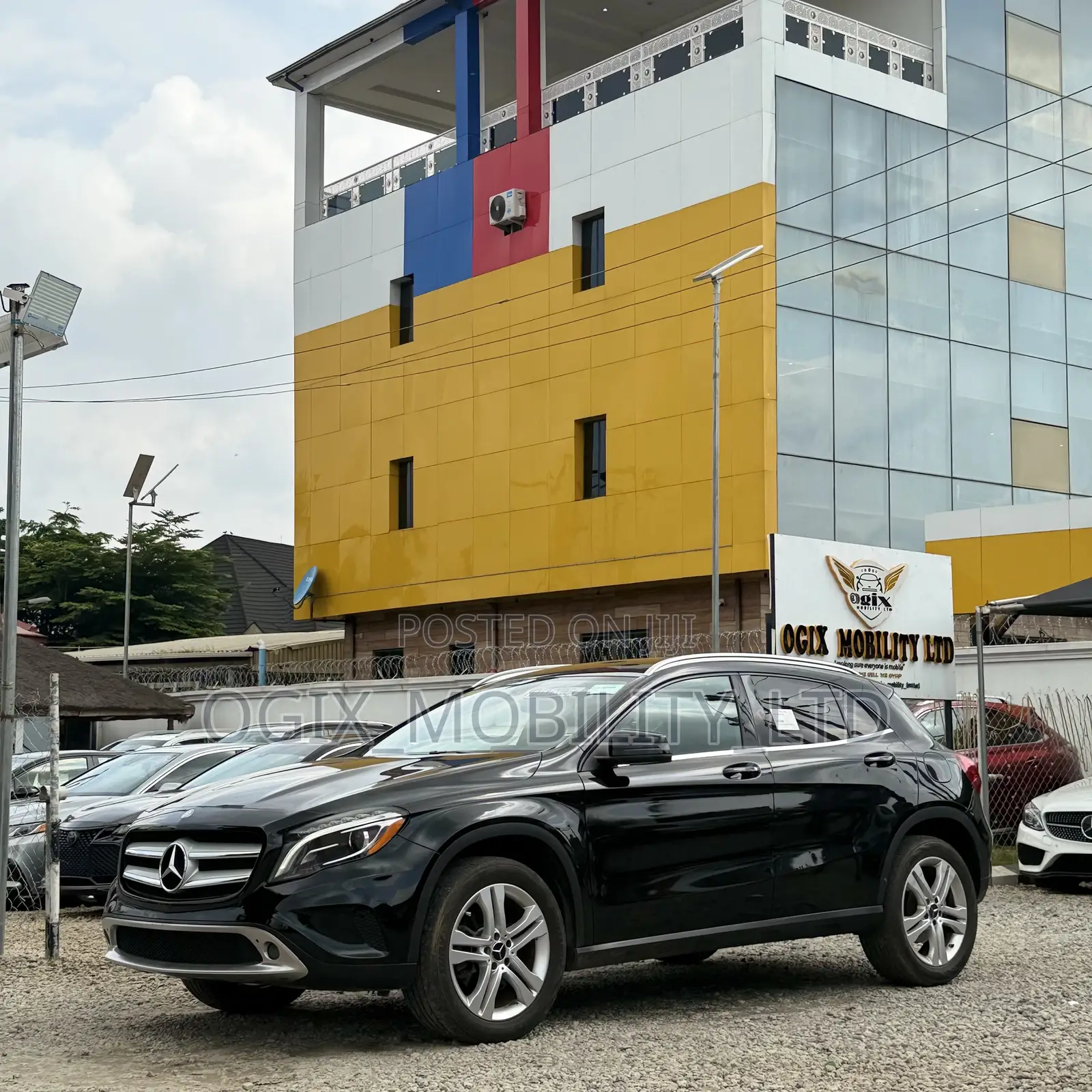 Mercedes-Benz GLA 250 2016 Black