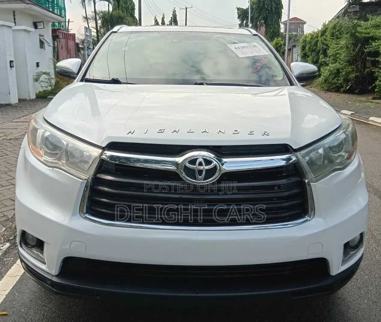 Toyota Highlander Limited Platinum 4dr SUV AWD (3.5L 6cyl 6A) 2015